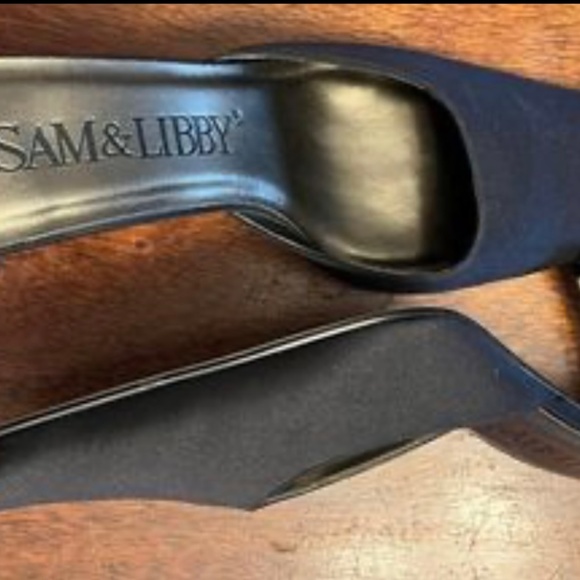 Elegant taffeta mules - Picture 3 of 3